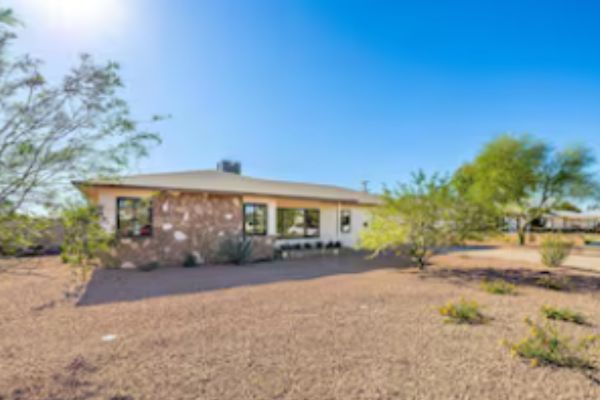 8956 E Sutton Drive, Scottsdale, AZ 85260